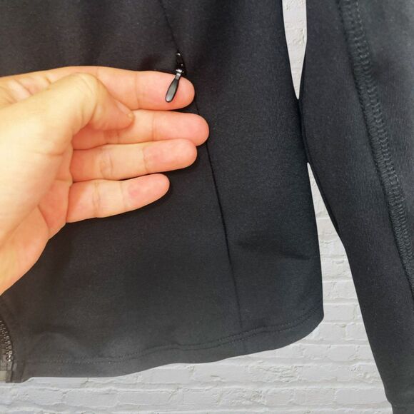 Olaya Sport Billy Jacket L Zip Front Thumb Holes Moisture Wicking Black - Picture 10 of 15